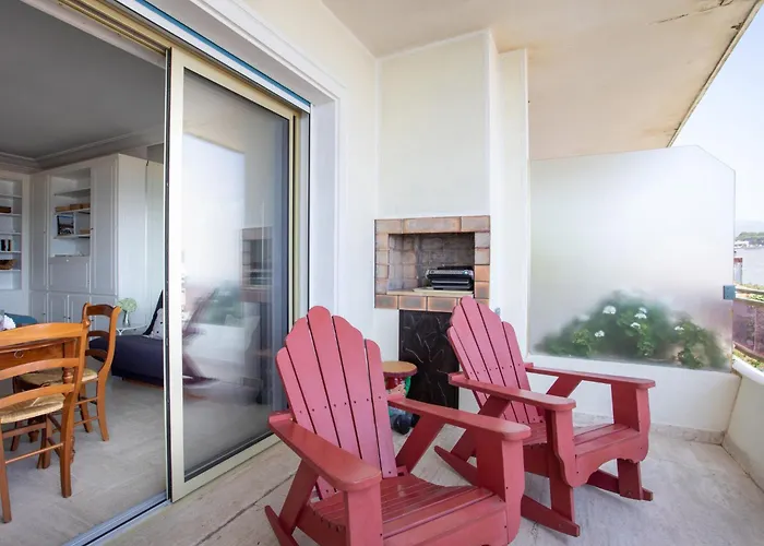 Apartment Le Corail By Interhome
