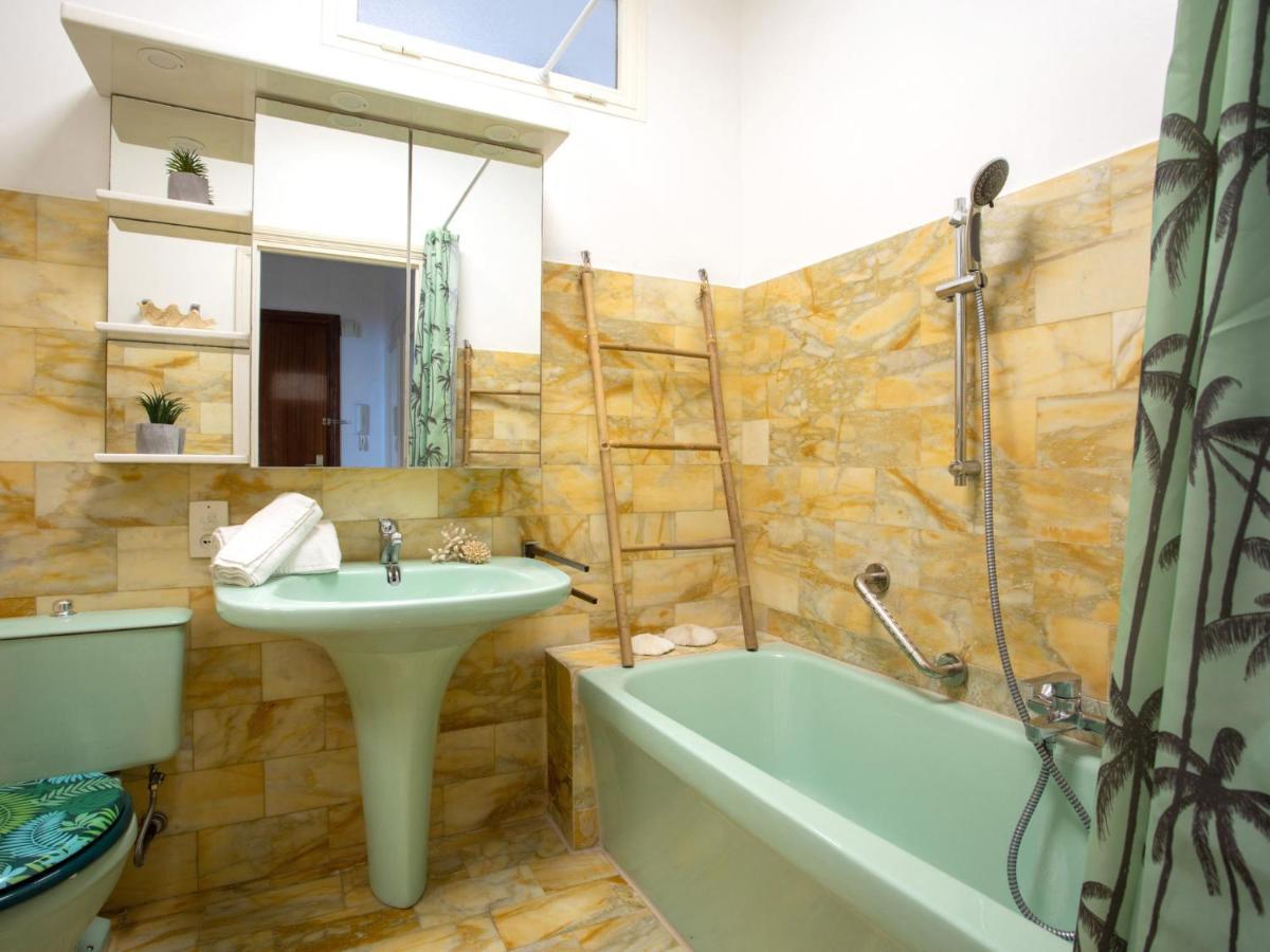 Apartment Le Corail By Interhome