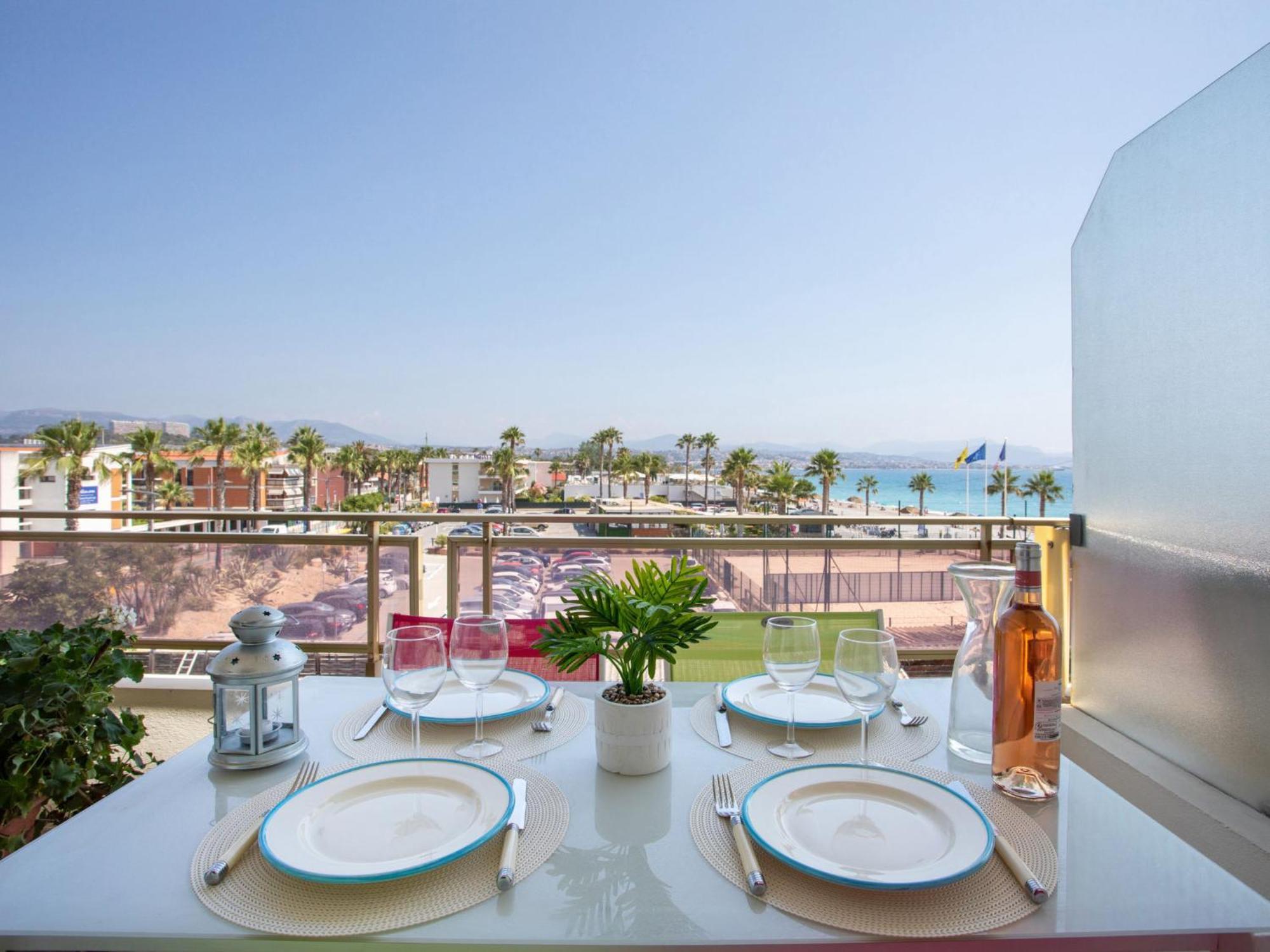 Le Corail By Interhome Villeneuve-Loubet